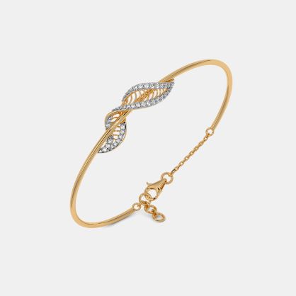 The Nieves Oval Bangle