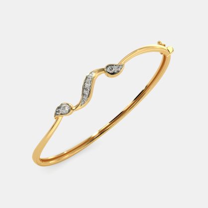 The Felicidad Oval Bangle