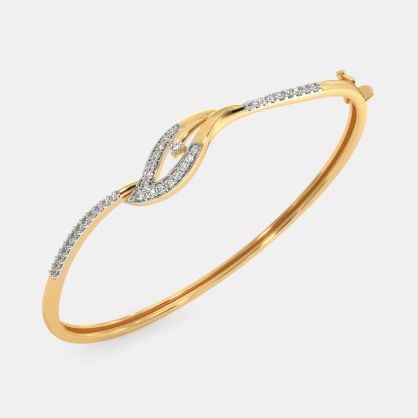 The Idoya Oval Bangle