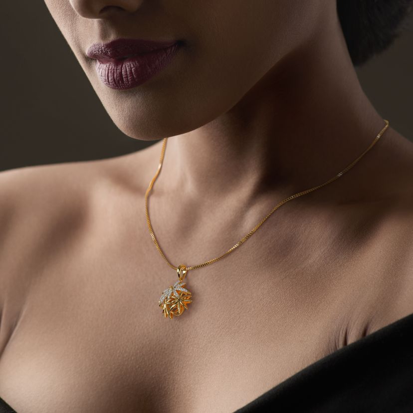 The Elivina Pendant - image 3