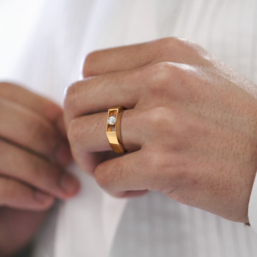 The Ombrysee Solitaire Ring For Him - image 3
